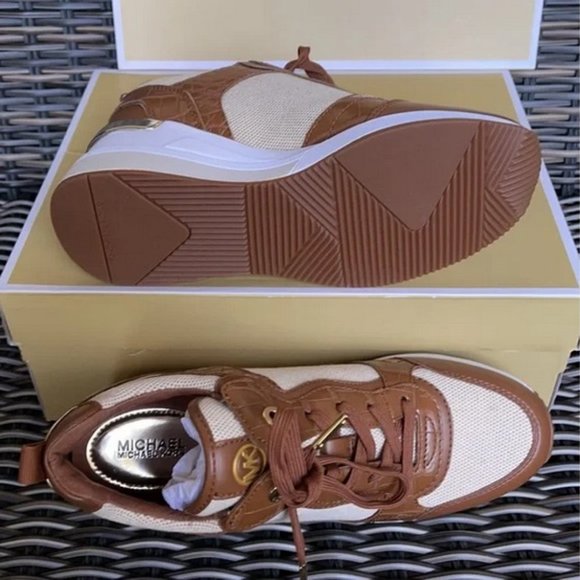 crista trainer michael kors